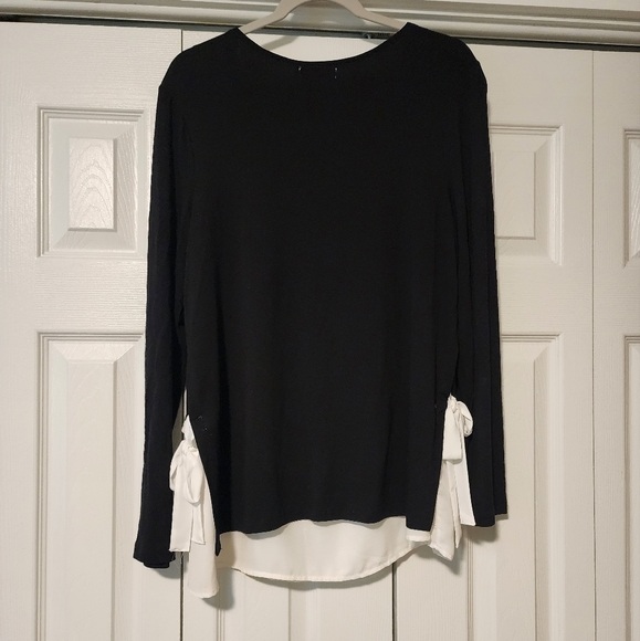 Pebble and Stone black and white layered shirt. Ties on both sides. Size Large. - Picture 4 of 5